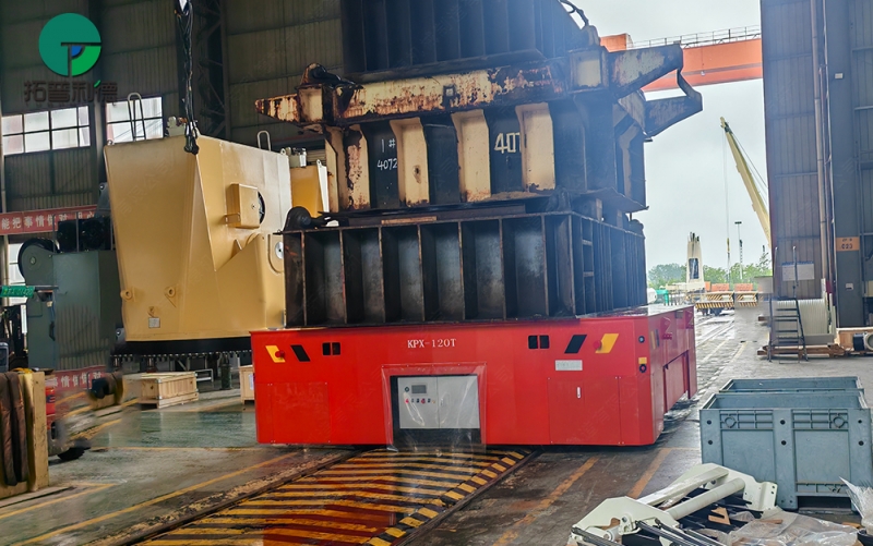 120吨纵横移动轨道车