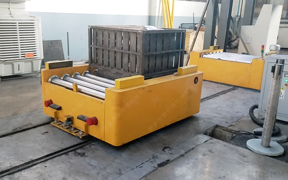 滚筒输送式轨道平车