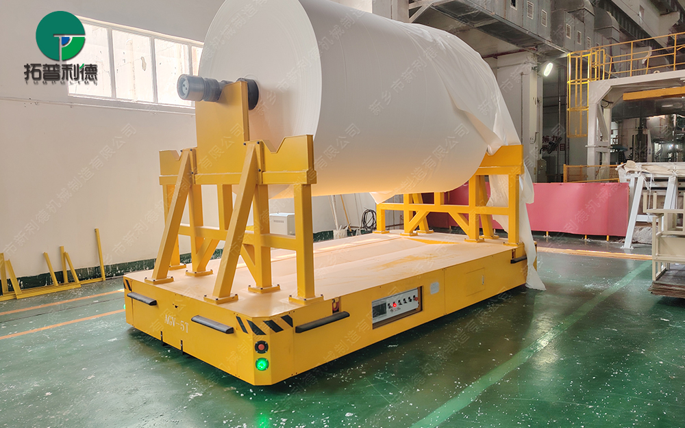 5吨磁条导航AGV运输卷材工况